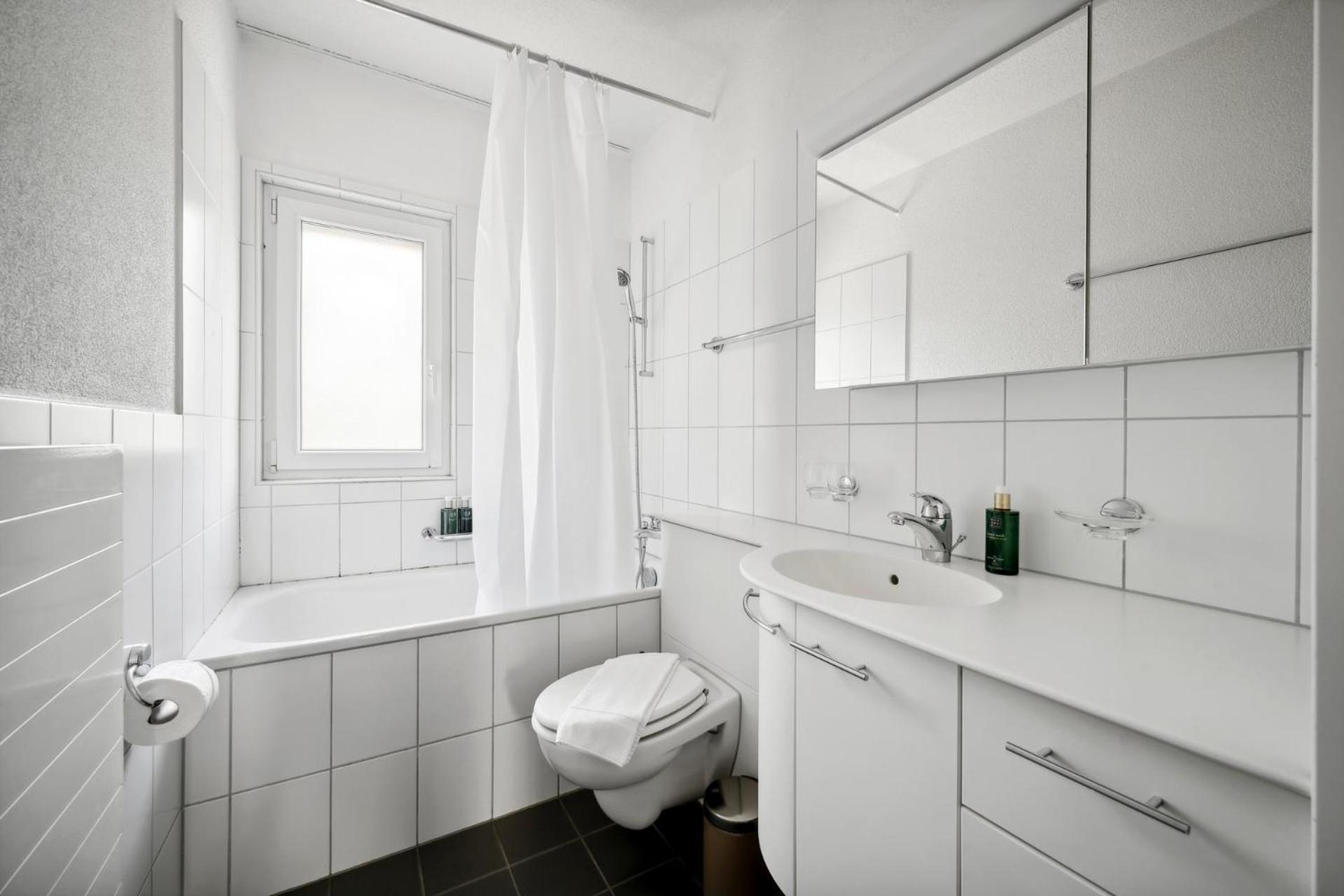 Comfortable Stay In Oerlikon 20 Minutes Away From Zurich Airport ภายนอก รูปภาพ