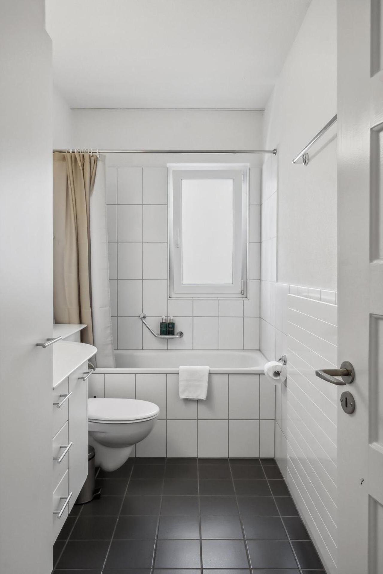 Comfortable Stay In Oerlikon 20 Minutes Away From Zurich Airport ภายนอก รูปภาพ
